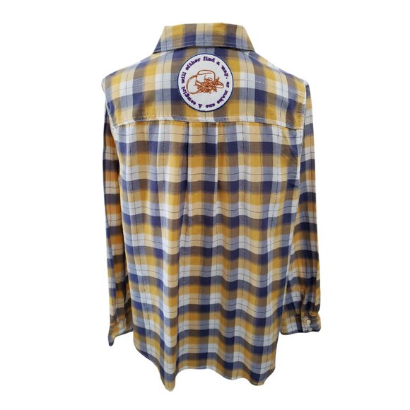 Womens Upcycled Distressed Flannel with "Cowgirls Quote" Embroidered Patch 1X - Picture 1 of 7